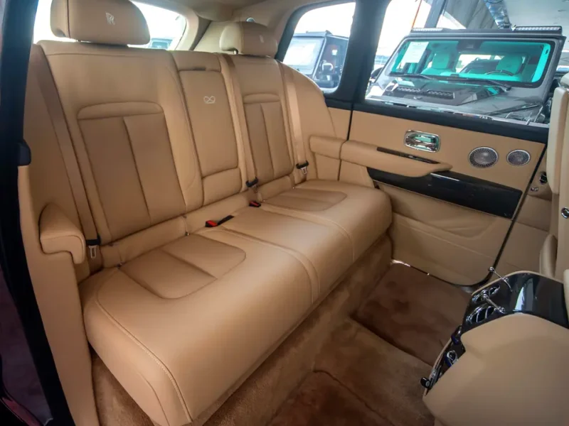 2026 Rolls-Royce Cullinan Black Badge 6.75 Litres V12 Twin-Turbo Petrol Engine Green Beige SUV