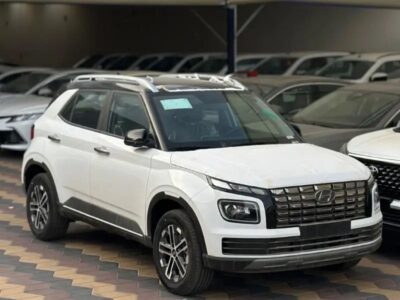 2026 Hyundai Venue 1.6 Litres 4 Cylinders Petrol Engine White Black SUV GCC Specs Automatic