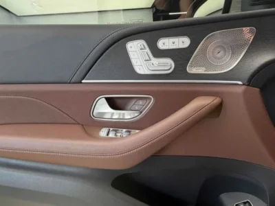 2025 Mercedes Benz GLS580 4MATIC 4.0L 8 Cylinders Petrol Engine White Brown SUV Korean Specs