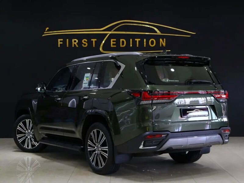 2023 Lexus LX-Series LX 600 Signature 3.5L V6 Twin-Turbo Petrol Engine Green Red SUV GCC