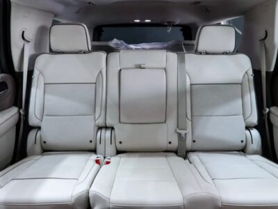 2023 GMC Yukon Denali 6.2 Litres V8 Petrol Engine White Beige SUV GCC Specs Automatic