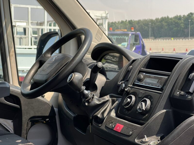 2023 Peugeot Boxer 2.2 Litres 4 Cylinders Diesel Engine Manual White Black Van GCC Specs