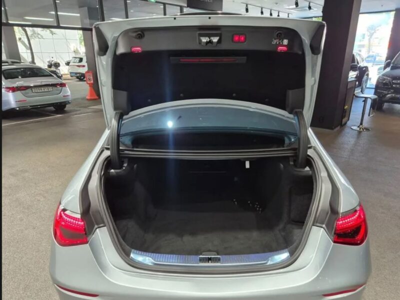 2025 Mercedes Benz S500 4MATIC L 3.0 Litre 6 Cylinders Hybrid Engine Silver Black Sedan