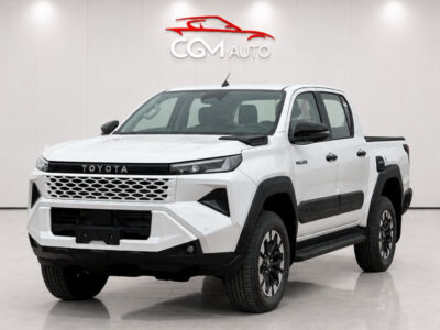 2027 Toyota Hilux Trailhunter 2.8L 1GD-FTV Turbo Diesel Engine White Black Pickup Truck GCC