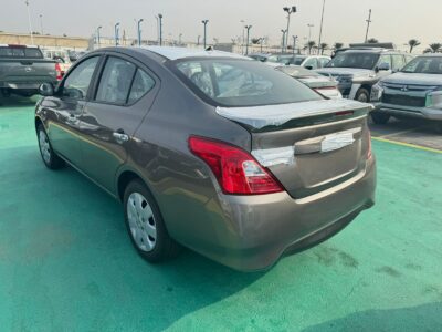 2026 Nissan Sunny 1.6-liter 4-cylinder Petrol Engine Grey Black Sedan GCC Specs Automatic