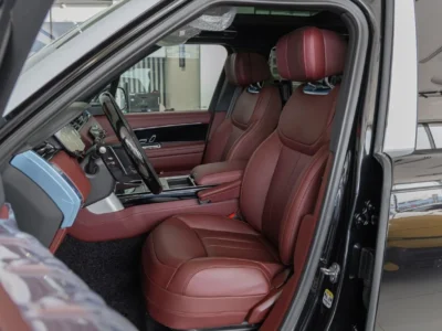 2026 Land Rover Range Rover AUTOBIOGRAPHY P530 4.4L V8 Twin-Turbo Black Red SUV GCC