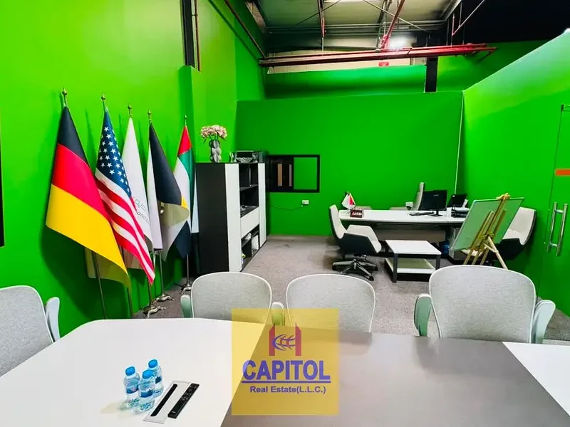 Al Quoz 4060 SQFT DIRECT FROM OWNER PRIME LOCATION IN AL QUOZ INDUSTRIAL AREA 4