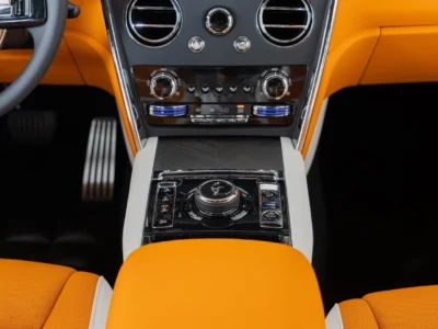 2026 Rolls Royce Cullinan SILVER BADGE 6.75 Litres Twin-Turbo V12 Engine Black Orange SUV
