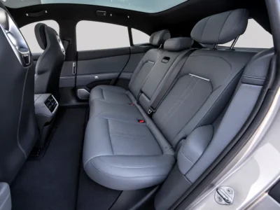 2025 Xiaomi YU7 Pro Electric Vehicle Grey Black SUV Chinese Specs 550 - 650 KM Range Automatic