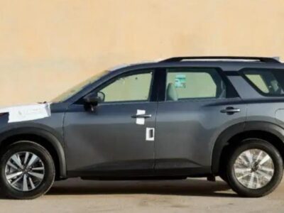 2024 Nissan Pathfinder 3.5-liter V6 Petrol Engine Grey Beige SUV GCC Specs Automatic