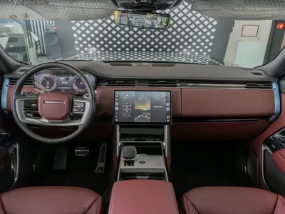 2026 Land Rover Range Rover AUTOBIOGRAPHY P530 4.4L V8 Twin-Turbo Black Red SUV GCC