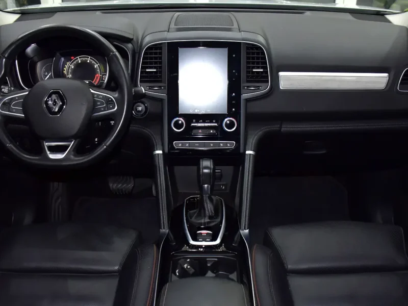 2023 Renault Koleos SE 4X4 2.5 Litres 4 Cylinders Petrol Engine White Black SUV GCC Specs