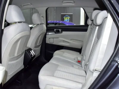2023 Kia Sorento EX 2.5 Litres 4 Cylinders Petrol Engine Grey Beige SUV GCC Specs Automatic