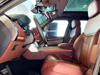 2024 Land Rover Range Rover HSE P530 8 Cylinders Petrol Engine Black Maroon SUV GCC Specs