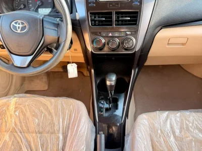 2022 Toyota Yaris 1.5L 4 Cylinders Petrol Engine White Beige Sedan GCC Specs Excellent Condition