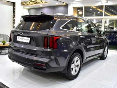 2023 Kia Sorento EX 2.5 Litres 4 Cylinders Petrol Engine Grey Beige SUV GCC Specs Automatic