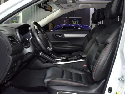 2023 Renault Koleos SE 4X4 2.5 Litres 4 Cylinders Petrol Engine White Black SUV GCC Specs