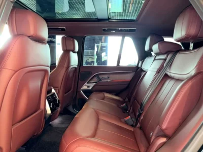 2024 Land Rover Range Rover HSE P530 8 Cylinders Petrol Engine Black Maroon SUV GCC Specs