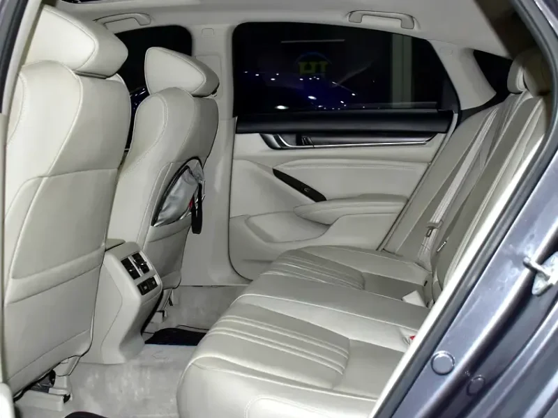 2022 Honda Accord EX-L 4 Cylinders Petrol Engine Grey Beige Sedan GCC Specs Automatic
