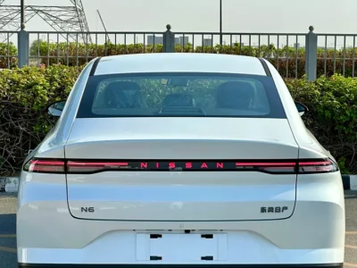 2026 Nissan N6 180 Max 4 Cylinders Plug-in Hybrid Engine White Black Sedan Chinese Specs