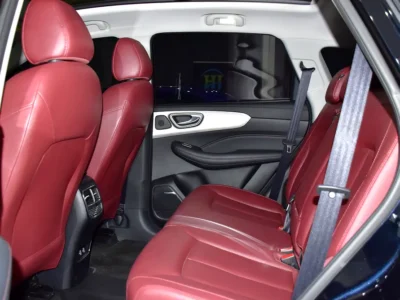 2025 MG RX5 Luxury 1.5L Turbocharged 4 Cylinders Petrol Engine Black Red Crossover GCC Specs