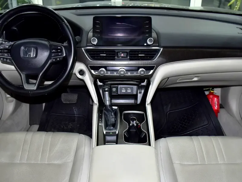 2022 Honda Accord EX-L 4 Cylinders Petrol Engine Grey Beige Sedan GCC Specs Automatic