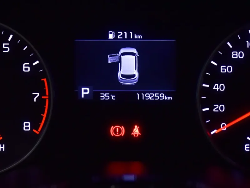 2019 Kia Sportage LX 4 Cylinders Petrol Engine Black tan SUV GCC Specs Automatic Transmission