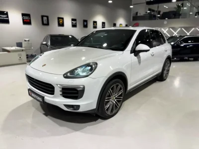 2016 Porsche Cayenne S 3.6 Litres V6 Twin-Turbo Petrol Engine White Red SUV GCC Specs