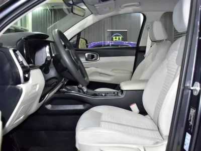 2023 Kia Sorento EX 2.5 Litres 4 Cylinders Petrol Engine Grey Beige SUV GCC Specs Automatic