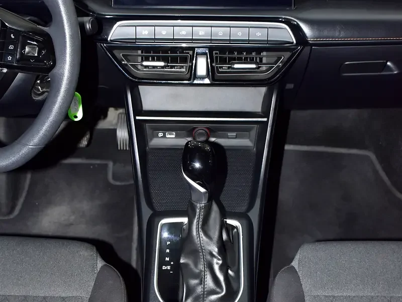 2025 MG MG3 Comfort 4 Cylinders Petrol Engine Grey Black Hatchback GCC Specs Automatic