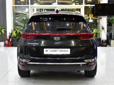 2019 Kia Sportage LX 4 Cylinders Petrol Engine Black tan SUV GCC Specs Automatic Transmission