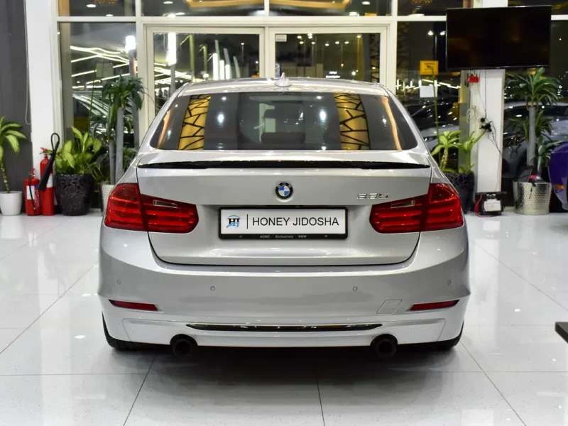 2013 BMW 3-Series 335i 6 Cylinders Petrol Engine Silver Red Sedan GCC Specs Automatic