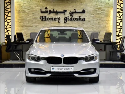 2013 BMW 3-Series 335i 6 Cylinders Petrol Engine Silver Red Sedan GCC Specs Automatic