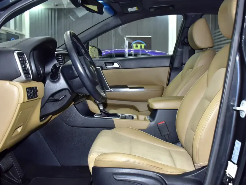 2019 Kia Sportage LX 4 Cylinders Petrol Engine Black tan SUV GCC Specs Automatic Transmission