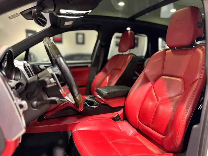 2016 Porsche Cayenne S 3.6 Litres V6 Twin-Turbo Petrol Engine White Red SUV GCC Specs