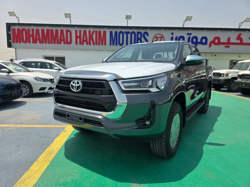 2026 Toyota Hilux 2.4 Litres 4 Cylinders Diesel Engine Grey Black Pickup Truck GCC Specs