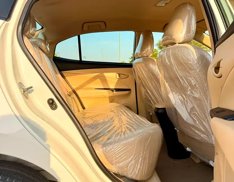 2022 Toyota Yaris 1.5L 4 Cylinders Petrol Engine White Beige Sedan GCC Specs Excellent Condition