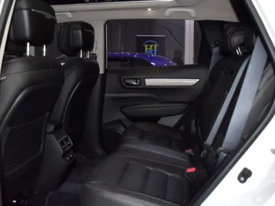 2023 Renault Koleos SE 4X4 2.5 Litres 4 Cylinders Petrol Engine White Black SUV GCC Specs