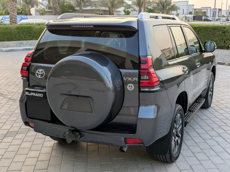 2022 Toyota Prado VXR 4.0 Litres 6 Cylinders Petrol Engine Grey Beige SUV Full Option GCC Specs