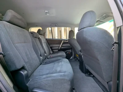 2009 Toyota Highlander 3.5 Litres V6 Petrol Engine Black Beige Reliable Family SUV GCC Specs