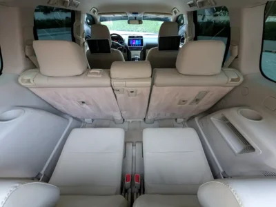 2020 Toyota Prado GXR 2.7 Litres 4 Cylinders Petrol Engine Black Beige SUV EXCELLENT CONDITION