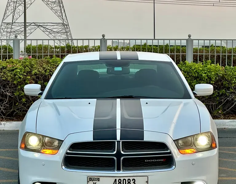 2013 Dodge Charger R/T 5.7 Litres HEMI V8 Petrol Engine White Black Sedan GCC Specs