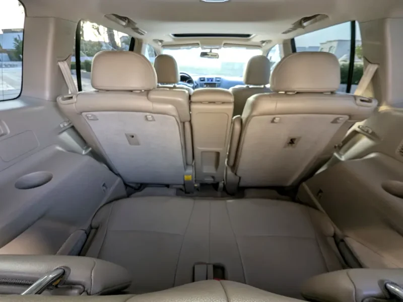 2010 Toyota Highlander Limited 3.5 Litres V6 Petrol Engine White Beige SUV Full Option US Specs