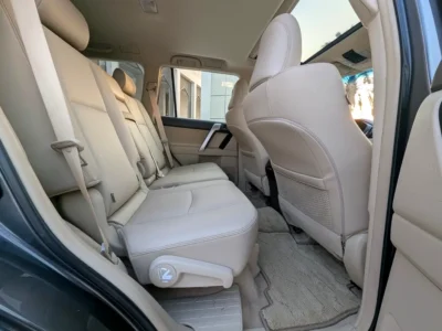 2022 Toyota Prado VXR 4.0 Litres 6 Cylinders Petrol Engine Grey Beige SUV Full Option GCC Specs