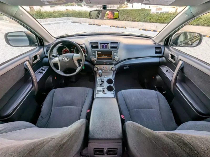2009 Toyota Highlander 3.5 Litres V6 Petrol Engine Black Beige Reliable Family SUV GCC Specs