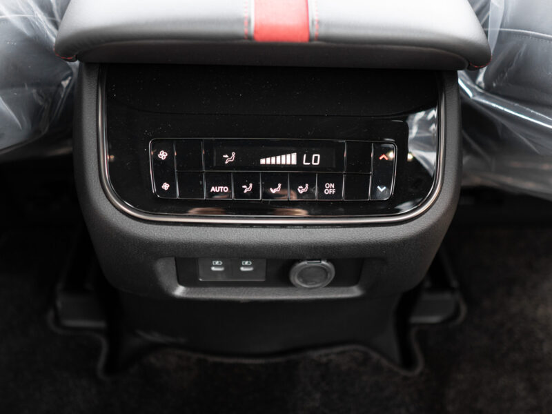 2026 Nissan Patrol Nismo 3.5L V6 Twin-Turbo Petrol Engine White Red SUV GCC Specs