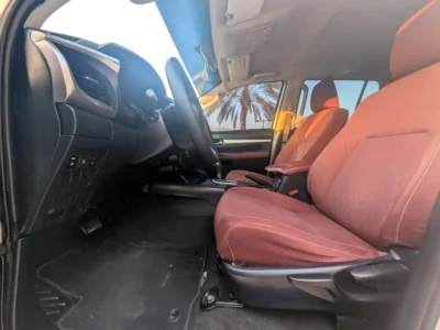 2020 Toyota Hilux SR5 2.8 Litres 4 Cylinders Diesel Engine White Red Pickup Truck GCC Specs