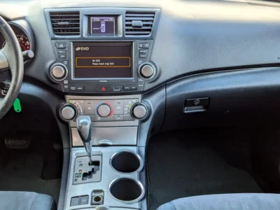 2009 Toyota Highlander 3.5 Litres V6 Petrol Engine Black Beige Reliable Family SUV GCC Specs
