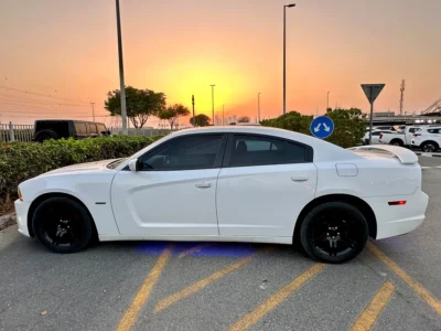 2013 Dodge Charger R/T 5.7 Litres HEMI V8 Petrol Engine White Black Sedan GCC Specs