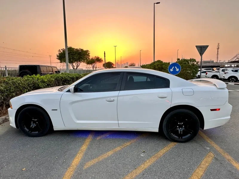 2013 Dodge Charger R/T 5.7 Litres HEMI V8 Petrol Engine White Black Sedan GCC Specs
